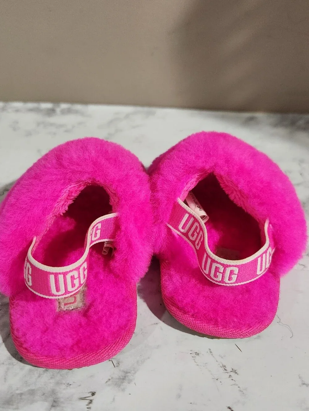 UGG Little Kids Fluff Yeah Rock Rose Slide 1098494K Toddler Size 4